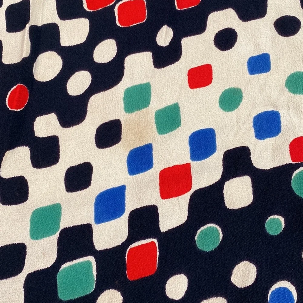 Unique MCM Optical Illusion Eye Print Rayon Crepe Scarf